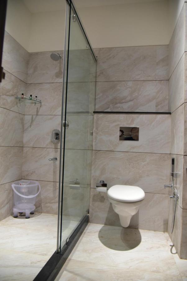 Hotel Crystal Grand Haldwāni Екстериор снимка