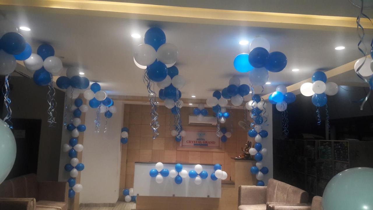 Hotel Crystal Grand Haldwāni Екстериор снимка
